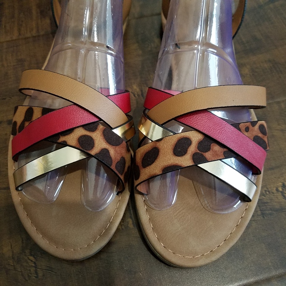 FLASH SALE! Animal Print Sandals - Picture 2 of 5